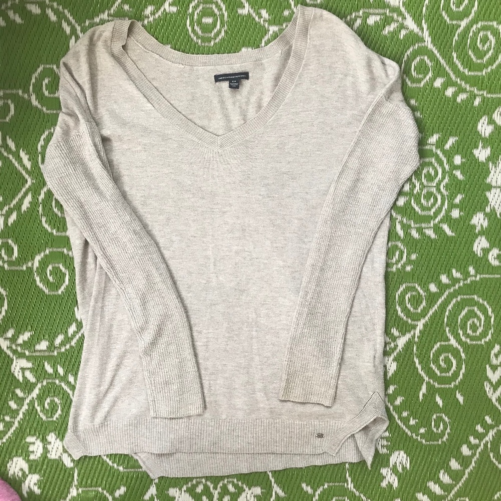 AE V-Neck Tan Sweater